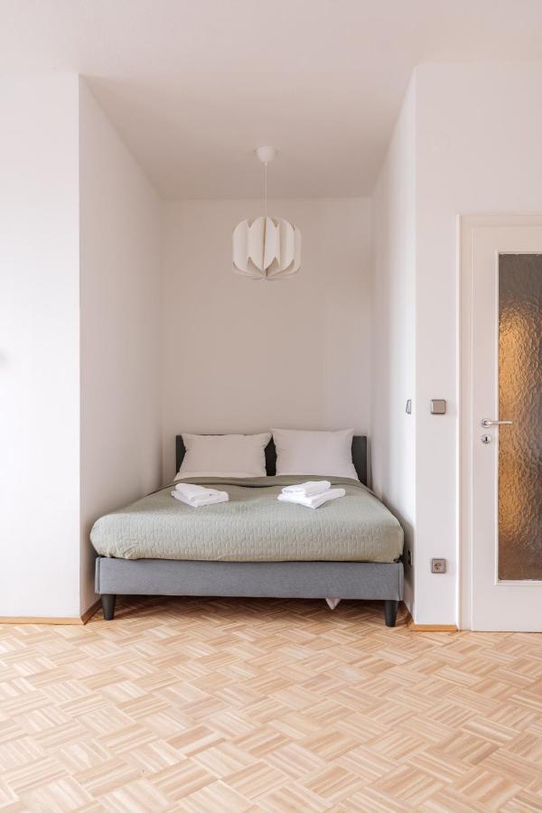 Flats 4 You, Moderne City Wohnung Naehe Hbf, Due-Messe 20 Min, Netflix, Kueche Duisburg Exterior foto